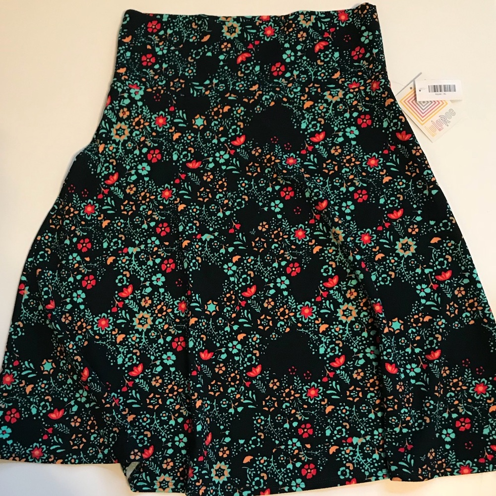 Beautiful XL LuLaRoe Azure Skirt NWT!